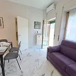 Torre Spaccata Apartment For 6 With Parking