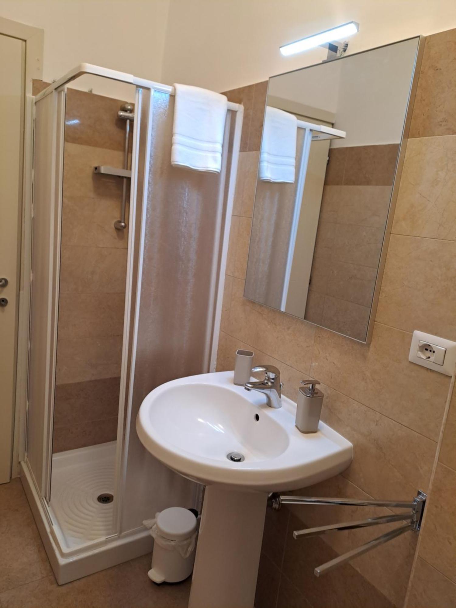 Torre Spaccata For 6 With Parking Apartment Rom